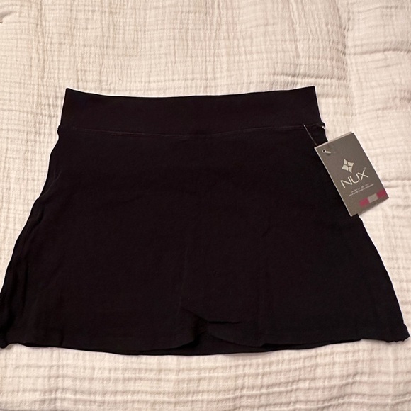NUX Dash Mini Skort - NWT - Size M - Picture 1 of 6
